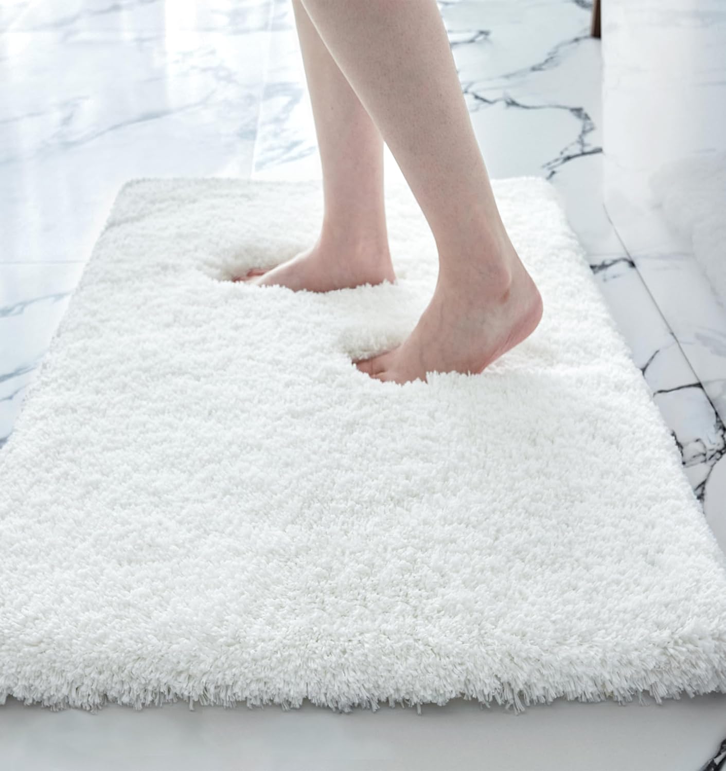 Disolla White Bathroom Rug 17x24